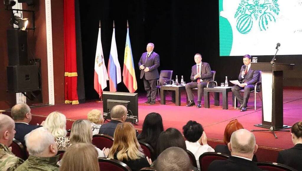 Николай Панков взял на контроль острые проблемы Балашовского района